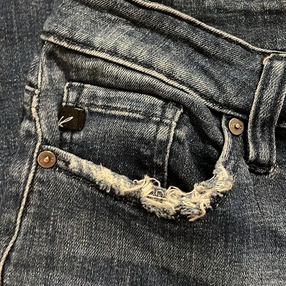 Kancan Medium Wash  Mid Rise Ankle Skinny Jeans Size 27 - Picture 3 of 10